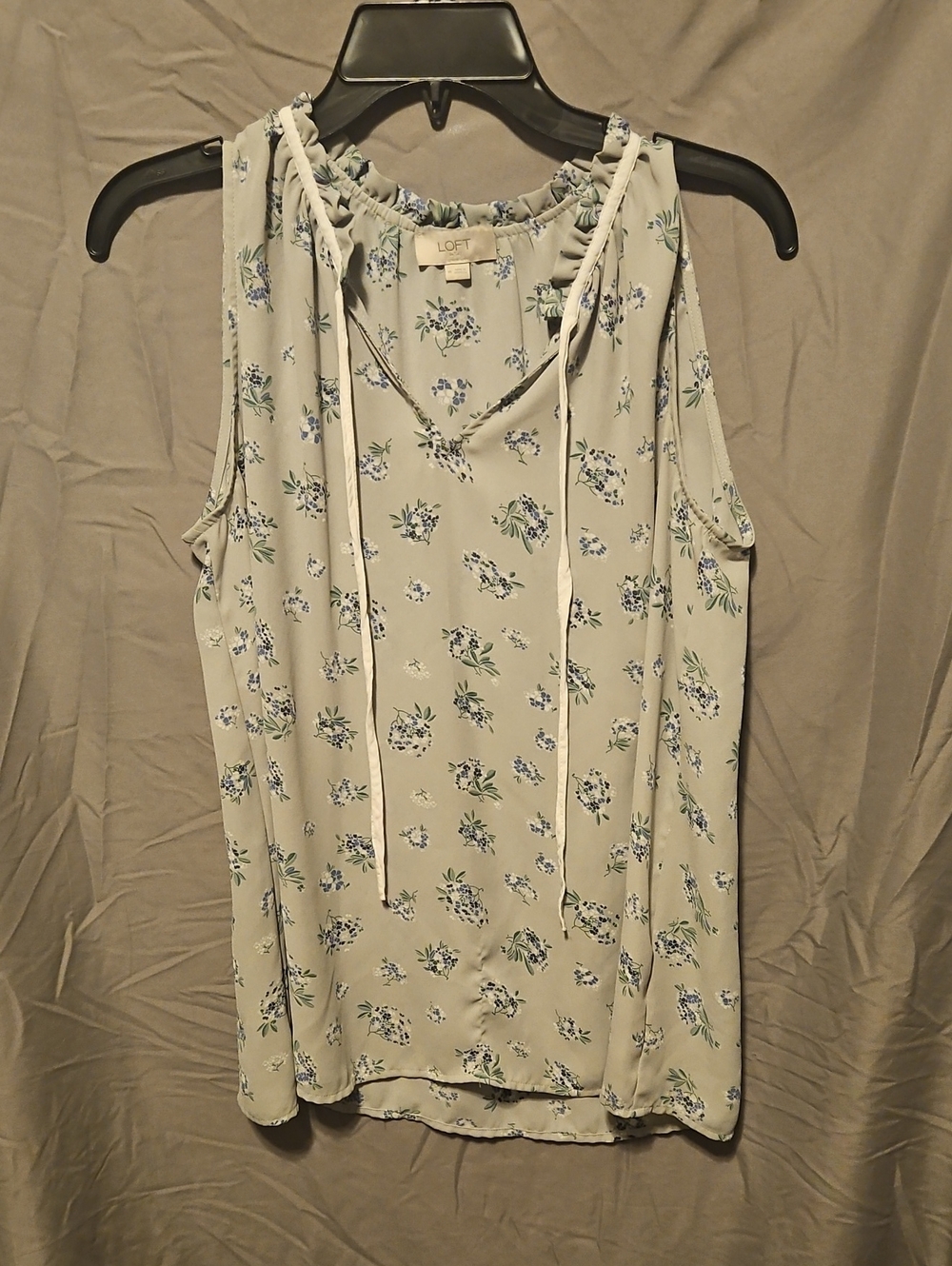 LOFT Pale Green Floral Tie-Neck Sleeveless Camisole